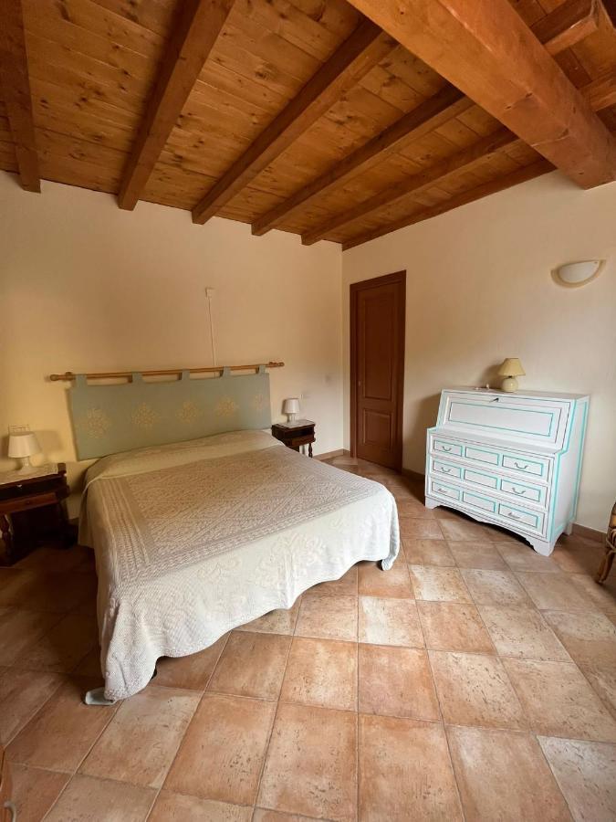 Casa Nel Borgo Di San Pantaleo Villa Exterior photo